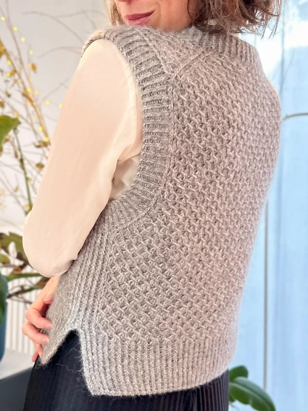 GLORIA VEST (O-neck) - Adorable knits