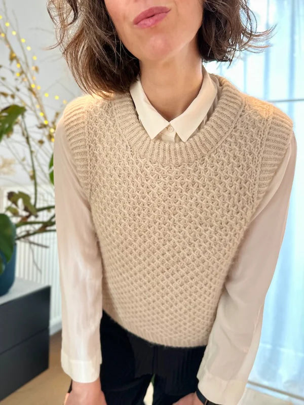 GLORIA VEST (O-neck) - Adorable knits