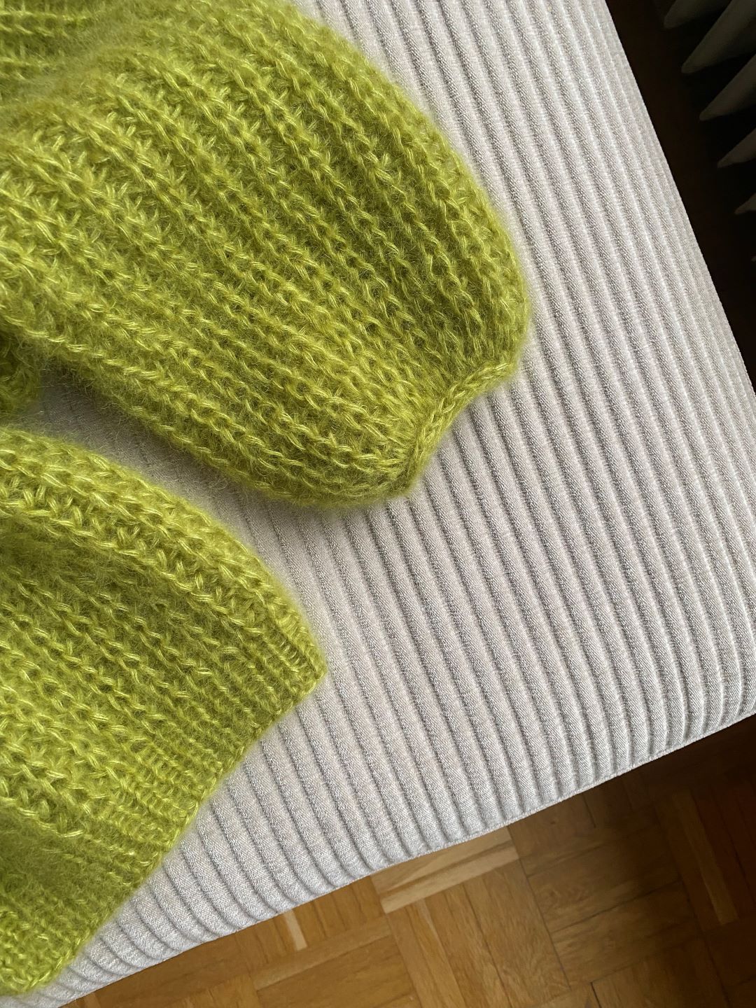 BIG JUNA CARDIGAN